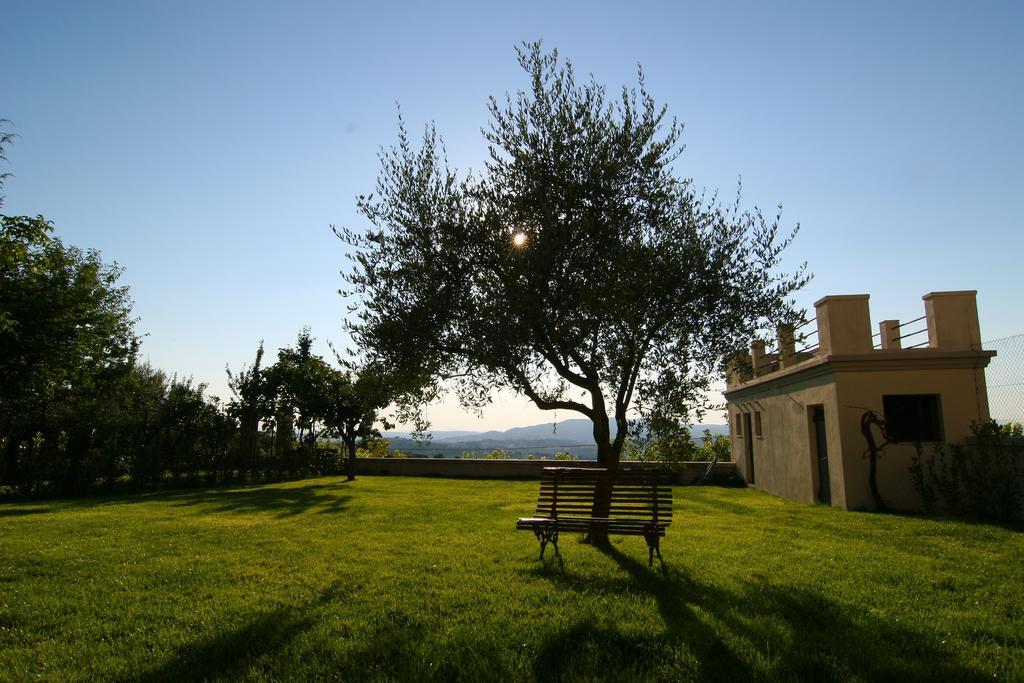 La Rocca Guest House & Spa Montefalco Exterior photo