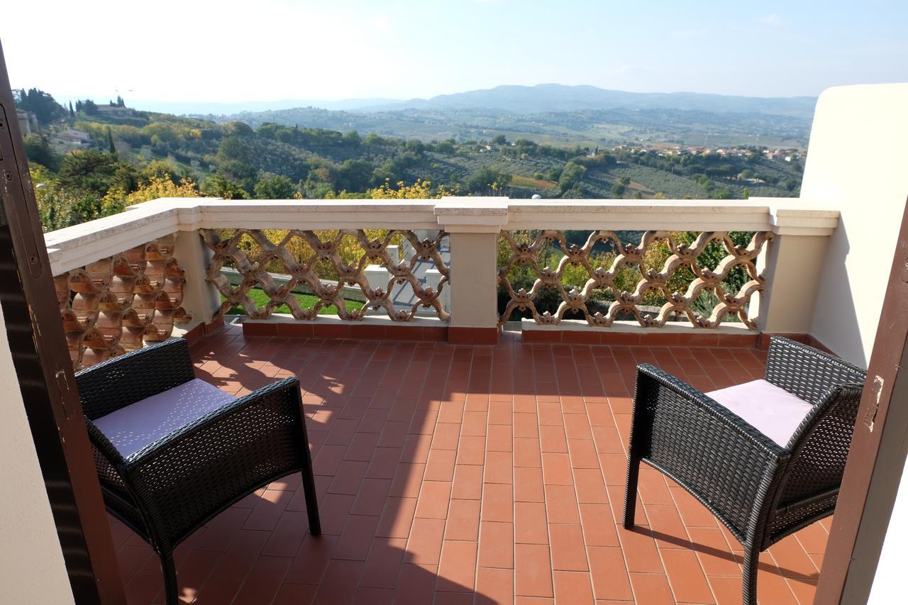 La Rocca Guest House & Spa Montefalco Exterior photo