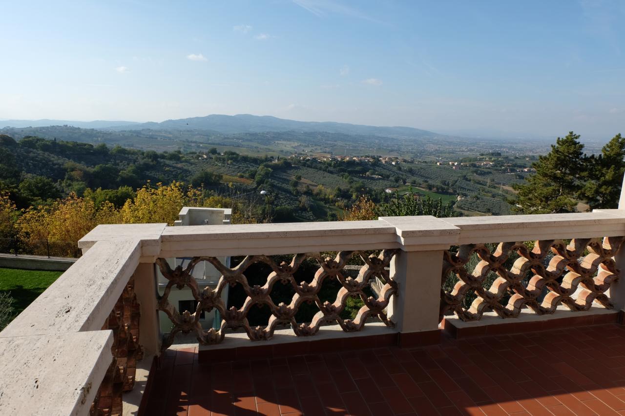 La Rocca Guest House & Spa Montefalco Exterior photo